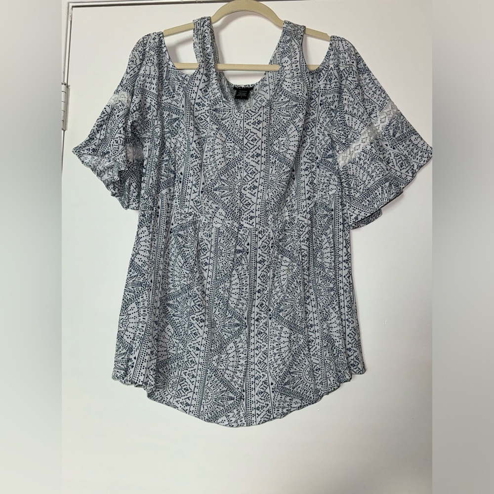 Torrid: boho navy/ white blouse